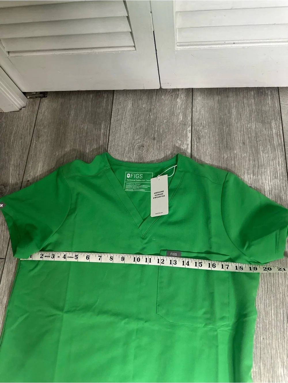 NWT Figs High Waist Yola Sm Pants Med Catarina Top Emerald Scrubs Set Petite